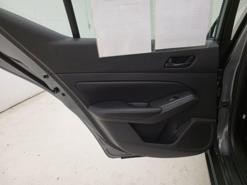 Used 2024 Nissan Altima 2.5 SV image 36
