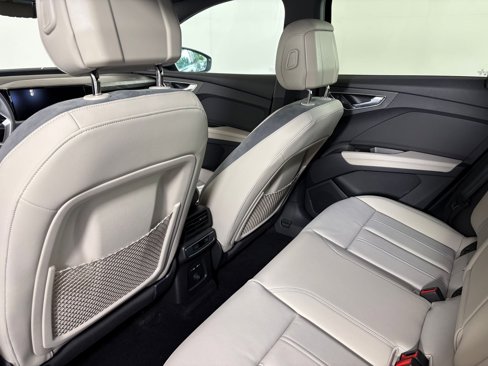 New 2026 Audi Q4 e-tron Premium image 21