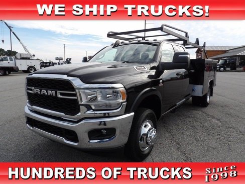 Used 2024 RAM 3500 Tradesman w/ Chrome Appearance Group image 1