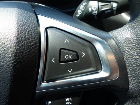 Used 2024 Ford Edge SEL image 26