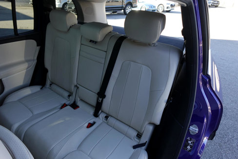 Used 2021 Mercedes-Benz GLB 250 4MATIC w/ Premium Package image 10