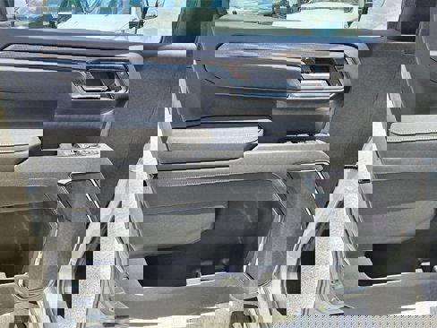 New 2025 Chevrolet Silverado 1500 LT image 12