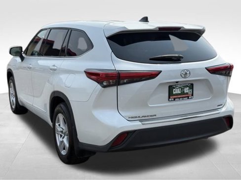 Used 2022 Toyota Highlander L image 13