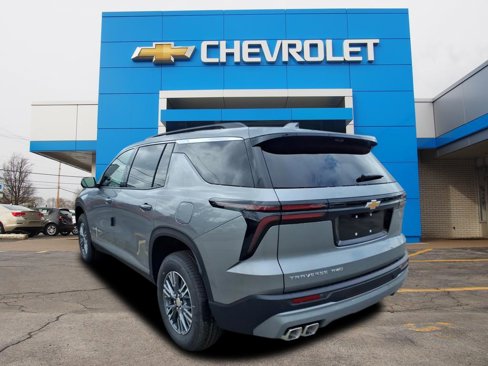 New 2026 Chevrolet Traverse LT w/ Driver Confidence Package image 3