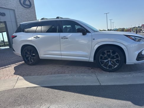 New 2026 Lexus TX 500h AWD w/ Technology Package image 7