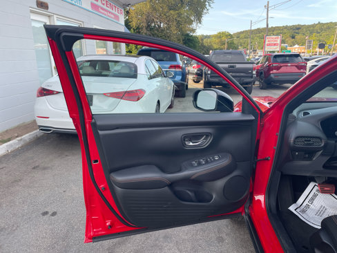 Used 2024 Honda HR-V Sport image 16