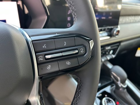 New 2026 Chevrolet Colorado ZR2 w/ Technology Package image 18