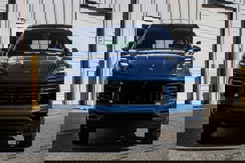 New 2025 Porsche Cayenne Coupe image 10