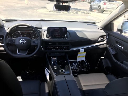 New 2025 Nissan Rogue SV w/ SV Premium Package image 18