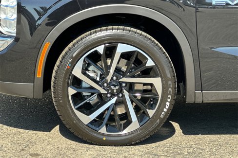 New 2025 Mitsubishi Outlander SE image 25