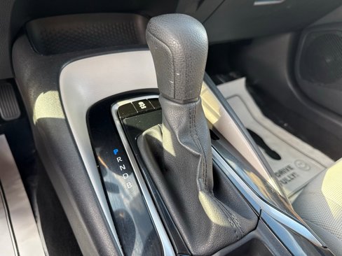 Used 2020 Toyota Corolla LE image 25