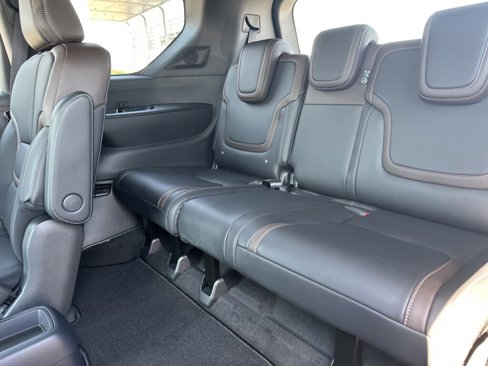 New 2026 Nissan Armada SL image 12