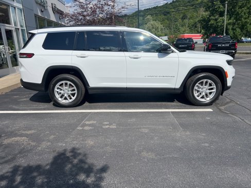 New 2025 Jeep Grand Cherokee L Laredo w/ Luxury Tech Group I image 6