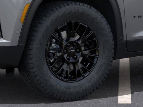 New 2026 Chevrolet Traverse Z71 w/ Enhanced Driving Package image 9