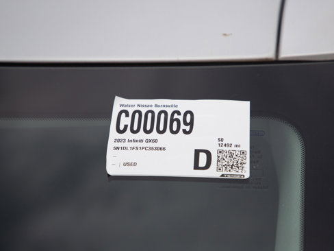 Used 2023 INFINITI QX60 Luxe image 30