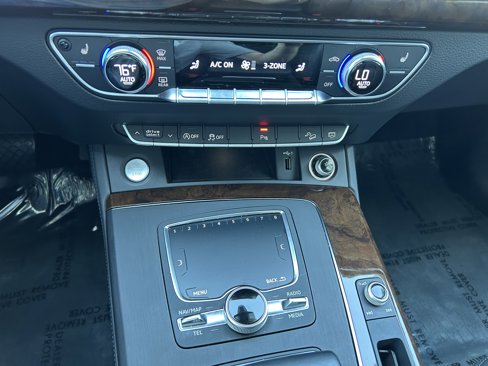 Used 2019 Audi Q5 2.0T Premium Plus w/ Premium Plus Package image 16
