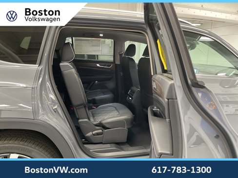 New 2025 Volkswagen Atlas SEL Premium R-Line image 33