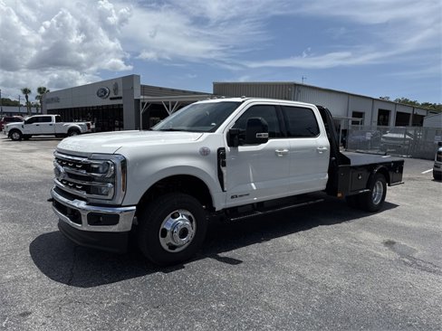 New 2025 Ford F350 Lariat image 40