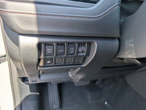 New 2025 Subaru Forester Touring image 18