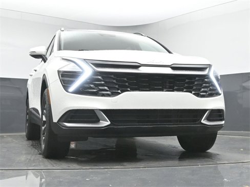 Used 2025 Kia Sportage EX w/ EX Premium Package image 32