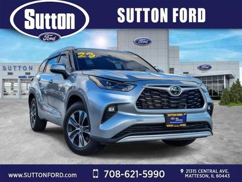 Used 2023 Toyota Highlander XLE image 1