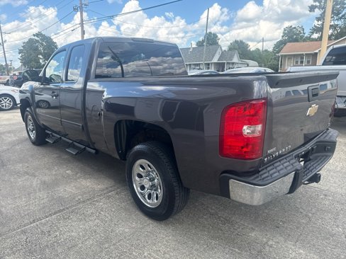 Used 2011 Chevrolet Silverado 1500 LT image 3
