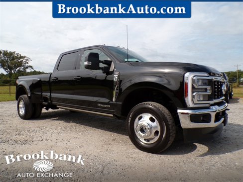 Used 2024 Ford F350 Lariat image 1