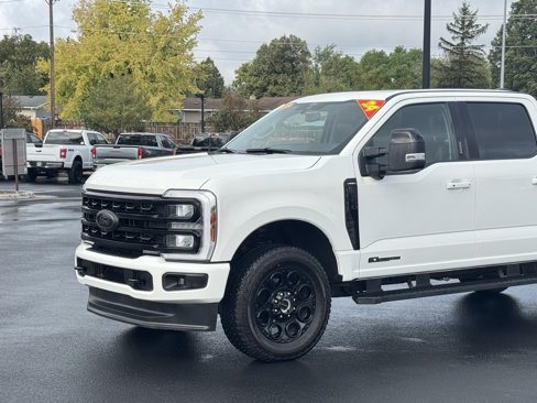 Used 2024 Ford F350 Lariat w/ Black Appearance Package image 11