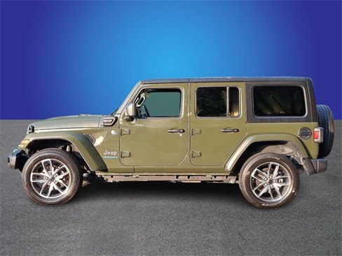 Used 2024 Jeep Wrangler Unlimited image 7