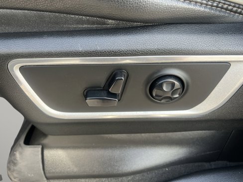 Used 2020 RAM 1500 Laramie image 15