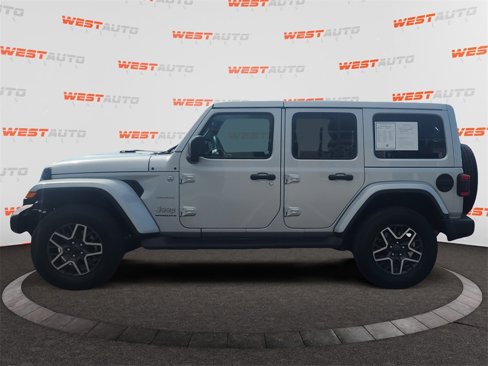 Used 2024 Jeep Wrangler Sahara image 2
