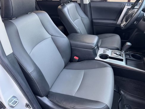Used 2020 Toyota 4Runner SR5 Premium image 24