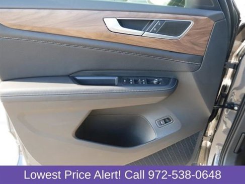 New 2025 Volkswagen Atlas SE image 7