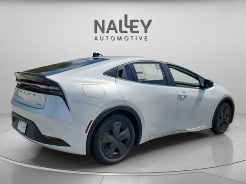 New 2026 Toyota Prius Plug-In Hybrid image 5