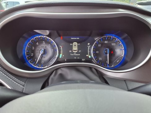 New 2026 Chrysler Pacifica Select image 12
