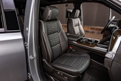 Used 2025 Cadillac Escalade ESV Sport Platinum image 31
