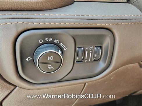 New 2026 RAM 2500 Limited image 25