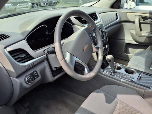 Used 2016 Chevrolet Traverse LT image 15