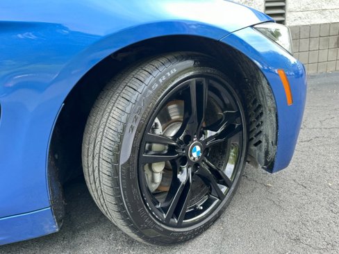 Used 2020 BMW 440i xDrive Coupe w/ M Sport Package image 31