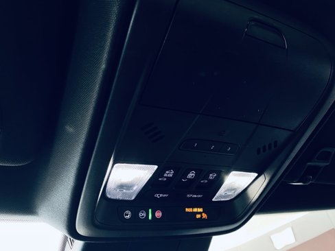 Used 2024 Cadillac XT4 Premium Luxury image 57
