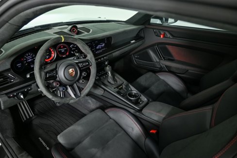 Used 2025 Porsche 911 GT3 RS w/ Weissach Package image 4