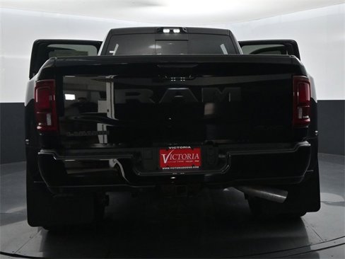 New 2025 RAM 3500 Laramie image 24