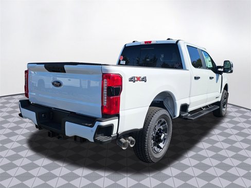 New 2026 Ford F350 4x4 Crew Cab Super Duty image 8
