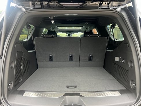 New 2025 Chevrolet Suburban Z71 w/ Comfort Package image 21