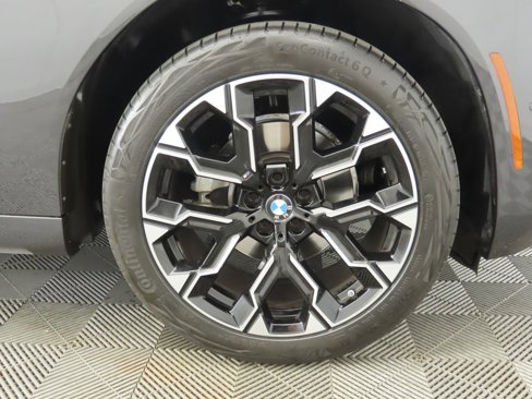 Used 2025 BMW X3 xDrive30i w/ Premium Package image 34
