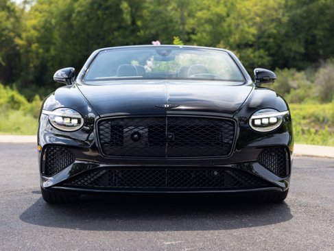 New 2025 Bentley Continental GTC image 15