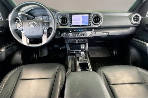 Used 2022 Toyota Tacoma TRD Off-Road image 13