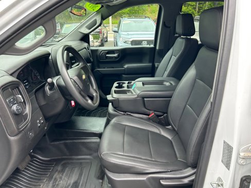 Used 2025 Nissan Frontier SV image 11