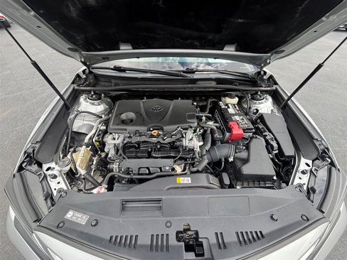 Used 2018 Toyota Camry image 26