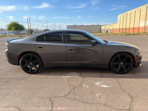 Used 2020 Dodge Charger SXT image 5